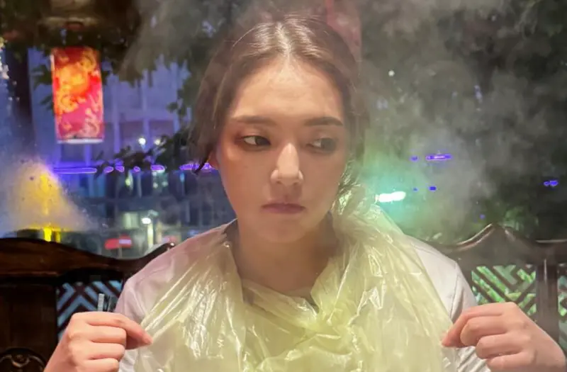 ▲台籍正妹YTR劉力穎在韓國遇到陌生男子搭訕、毛手毛腳，她拒絕後竟被毆打至全身瘀青、手指骨折，她也氣憤寫下長文還原事件經過。（圖／劉力穎IG@liying0731）