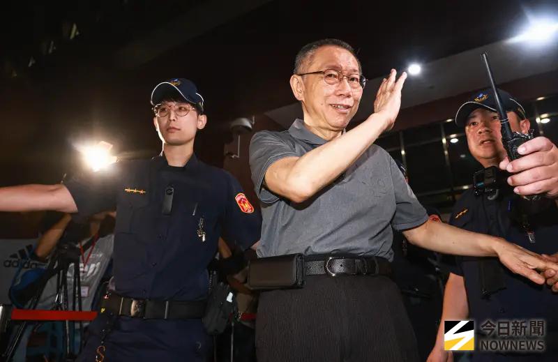 ▲眾望基金會董事長李文宗作證稱，前民眾黨主席柯文哲與「橘子」許芷瑜是一組的。（圖／記者葉政勳攝）