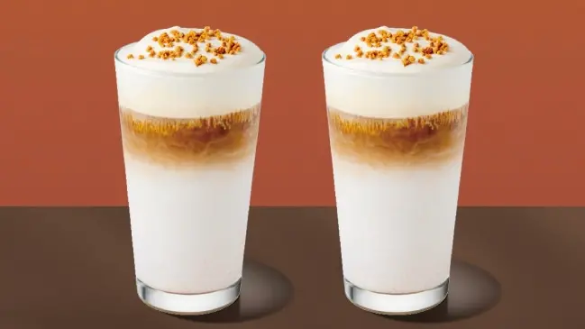 ▲星巴克表示，今「買一送一」，foodpanda今輸入優惠碼「週二星享日」再折70元；明全台門市「星巴克買一送一」。摩斯漢堡「10元多一杯」大杯咖啡、經典奶茶。（圖／翻攝自星巴克官網）