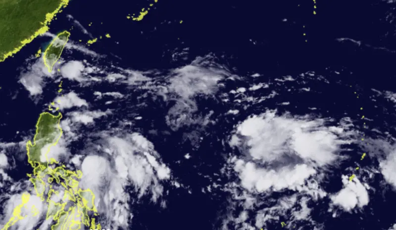 ▲台灣南方系統發展活躍，米塔颱風準備生成之外，菲律賓東方遠海還有另一個系統。（圖／翻攝向日葵8號衛星）