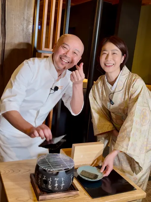 ▲主廚押野亘一郎與身為女將的太太Motoko女士，流露自然的夫婦愛意，也讓人印象深刻。（圖／記者蕭涵云攝）