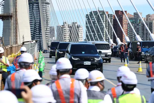 ▲淡江大橋9月16日合龍，總統賴清德、新北市長侯友宜、交通部長陳世凱等人出席合龍儀式。（圖／記者朱永強攝,2025.09.16）