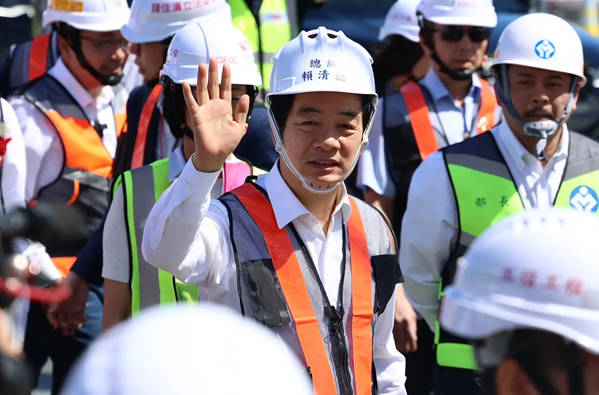 ▲淡江大橋9月16日合龍，總統賴清德、新北市長侯友宜、交通部長陳世凱等人出席合龍儀式。（圖／記者朱永強攝,2025.09.16）