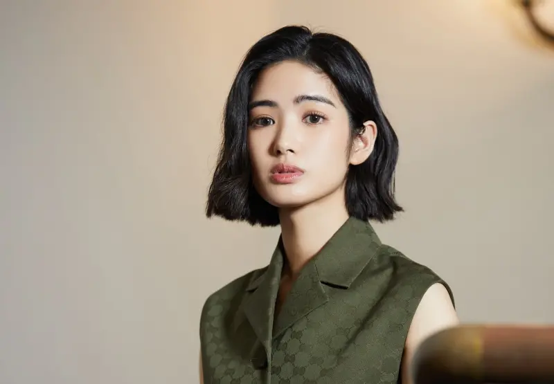 ▲「成東鎰台灣乾女兒」雷嘉汭（如圖）、綠茶、黃小柔參演的台韓合作電影《懸賞令》，正式宣佈殺青。（圖／雷嘉汭Regina Facebook）