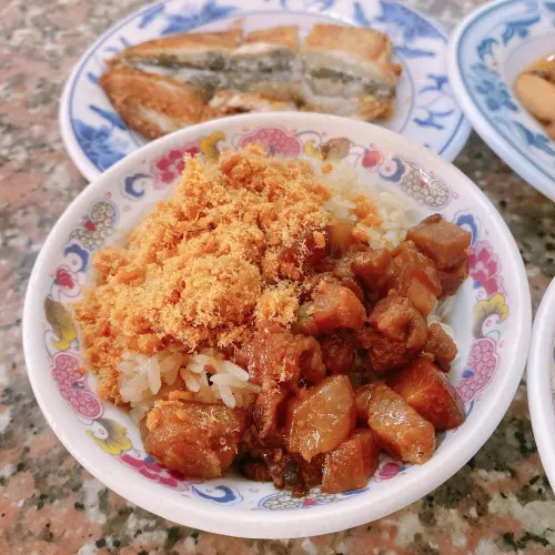 ▲台南街邊小吃台南米糕)令國內外旅客為之驚艷。(圖／南市府提供)