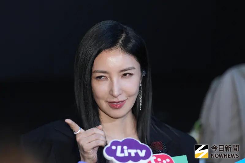 ▲楊謹華（如圖）即將在金鐘獎3度對上柯佳嬿，今她出席活動時透露，在入圍名單公布時，柯佳嬿就傳訊息給她，問她要不要約慶祝。（圖／記者嚴俊強攝）