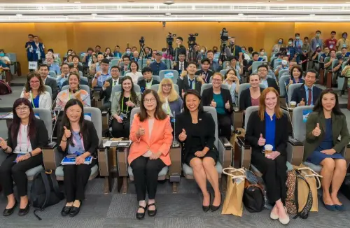 ▲海洋委員會海洋保育署舉辦海洋環境管理國際交流研討會，有來美國、法國、日本、韓國、菲律賓、馬來西亞、印尼、印度等8國27位國際重量級專家，以及20位國內頂尖學者與會。(圖／海洋保育署提供)