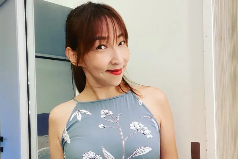 ▲陳玉珊今（16）日凌晨突然於社群怒控前夫出軌助理20年，再度引發熱議。有網友挖出她昔日曾與王大陸在當時的丈夫面前舌吻，忍不住傻眼批評：半斤八兩。（圖／陳玉珊IG@frankie_lives_free）