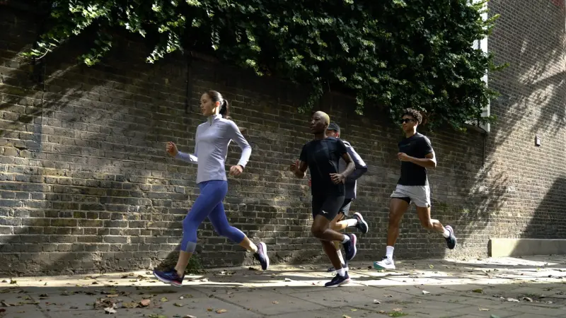 ▲包覆、透氣與支撐性上取得完美平衡，炎夏中練跑也不會感到悶熱。（圖／品牌提供）