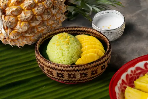 ▲帕泰家甜點新品「鳳梨糯米飯」。（圖／豆府集團提供）