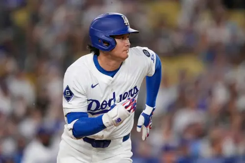 MLB／大谷翔平褲子破洞了！短暫退場處理　滑壘膝蓋與臀部被磨破
