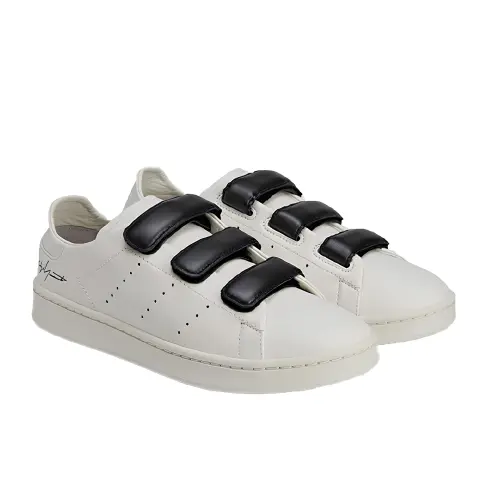 ▲台中大遠百Y-3 STAN SMITH VELCRO，推薦價14,800元。（圖／遠百提供）