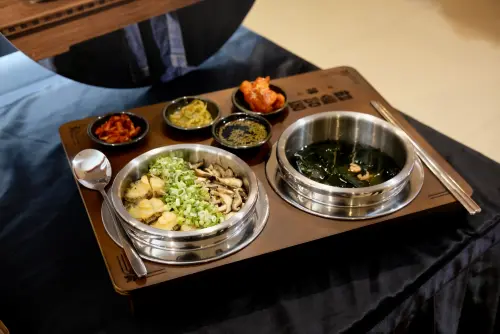 韓國必吃「釜飯・豆腐煲」！全台首店開幕爆人潮　推滿300送300
