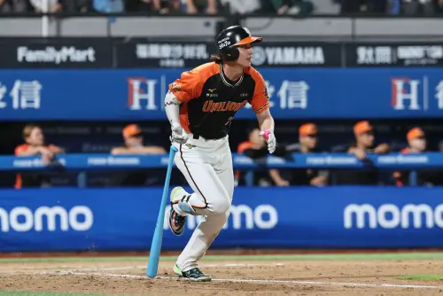 中職／林佳緯「忘記」要拚完全打擊！賽後笑說：只想著要敲安上壘
