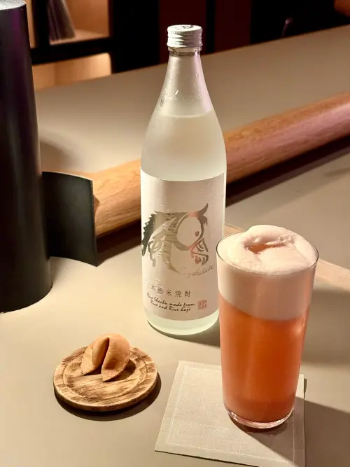 ▲AKB48暢銷單曲〈戀愛的幸運餅乾〉變Koi Suru Fortune Cookie特調。（圖／記者蕭涵云攝）