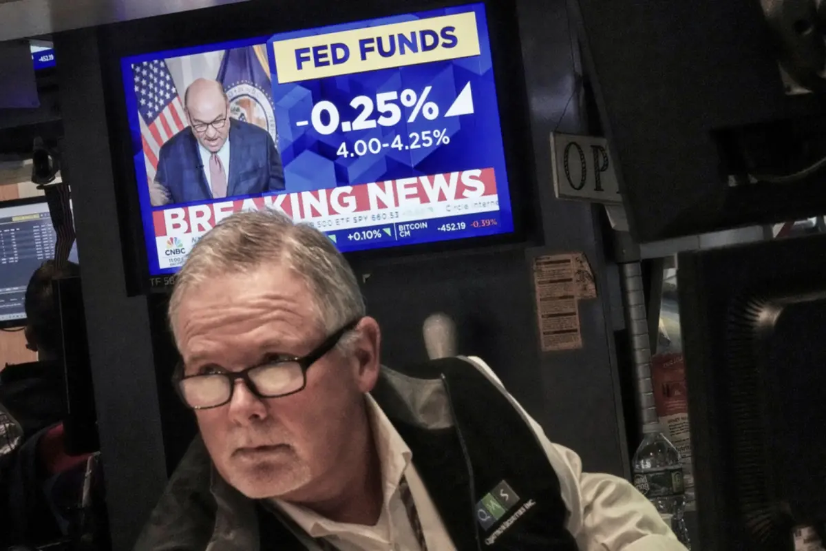 Fed降息1碼別太高興！鮑爾稱風險管理 美股道瓊升幅收窄至260點