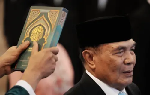 印尼社會動盪引爆內閣大改組！普拉伯沃任命昔日政敵查尼亞戈
