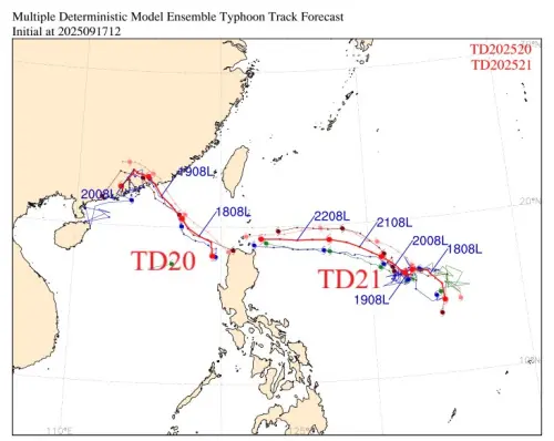 ▲鄭明典提醒，熱帶低壓21號預報路徑稍有偏南調整趨勢，對台威脅主要在低壓北側的水氣，以及不穩定區的影響。（圖／鄭明典臉書）