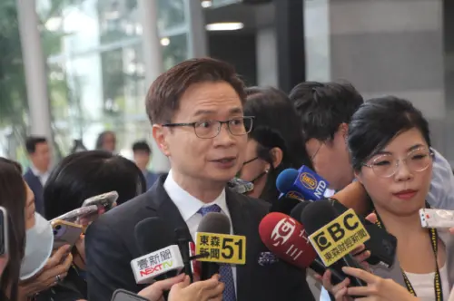 ▲黃志芳更提到，貿協除了每年5月的COMPUTEX，很少有展覽受到如此高度重視，今年國防展僅次於COMPUTEX，表示COMPUTEX是因為AI產業爆紅，國防展可想還是地緣政治原因。