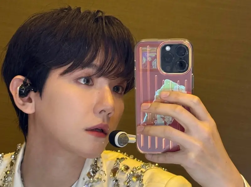 ▲EXO伯賢將來台開唱，確定19日抵台，露透想拍iPhone 17開箱，極有可能成為首批入手iPhone 17的明星用戶。（圖／伯賢IG@baekhyunee_exo）
