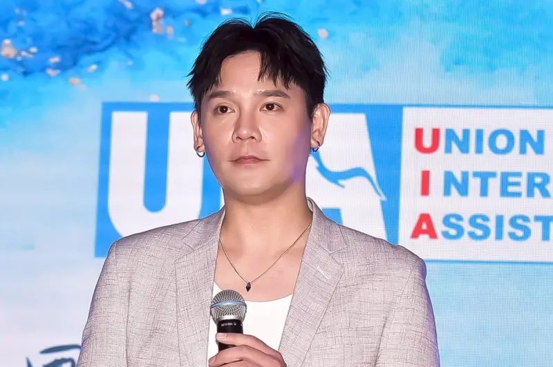 ▲歌手盧學叡（如圖）近日低調現身花蓮光復鄉，他在現場見到有人要五個便當，但眾人馬上給了超出五個，讓他淚崩。（圖／UIA提供）