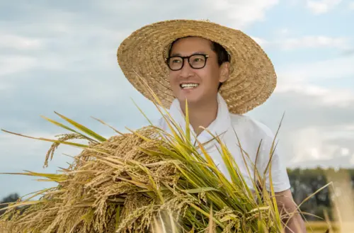 吻林心如伸舌頭！《還珠格格》爾康被封殺　轉當農夫逆襲億萬富翁
