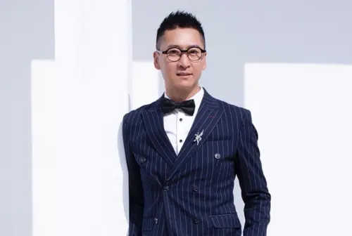 ▲周杰轉當農夫、開公司　逆襲成億萬富翁（圖／微博＠周杰小學生）