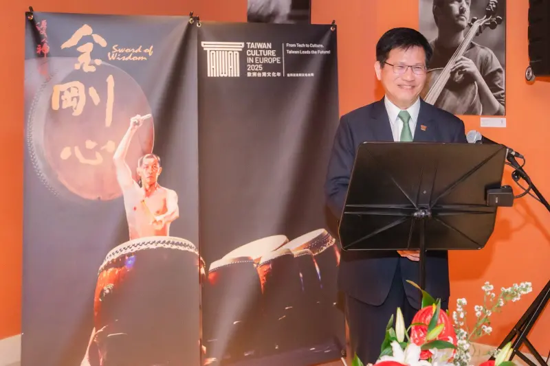 ▲外交部長林佳龍在義大利羅馬出席「優人神鼓」演出前酒會並致辭。（圖／外交部提供）