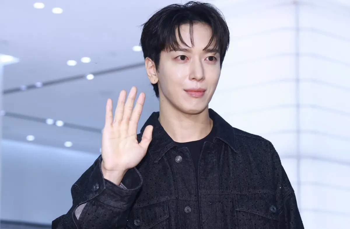 CNBLUE鄭容和現身101！大秀中文「笑死、我愛妳」 帥翻500名粉絲