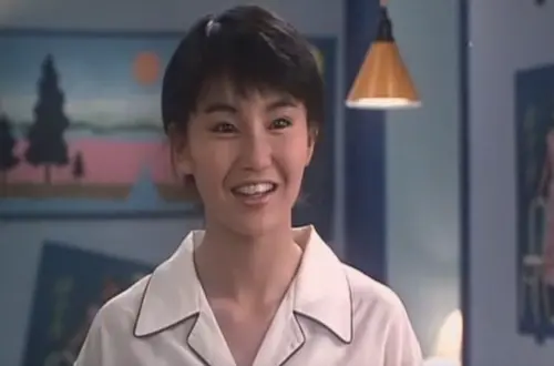 ▲王晶透露張曼玉（如圖）本來性格開朗，很多事情都可以公開講，但在經過好幾次情傷後，慢慢變得有所保留。（圖／摘自IMDb）