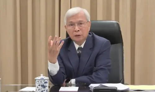 房市管控何時鬆綁？央行總裁楊金龍：年底總檢討後再決定
