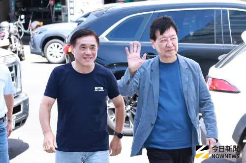 ▲前台北市長郝龍斌要參選國民黨主席，戰鬥藍發起人趙少康力挺。（圖／NOWNEWS攝影中心）