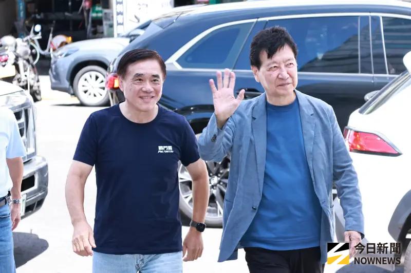 ▲中廣前董事長趙少康今（11）日開記者會說，近來中國似乎已開始介入黨主席選舉，在網路上大量散布假消息與AI合成影片，試圖影響選情。（圖／NOWNEWS攝影中心）