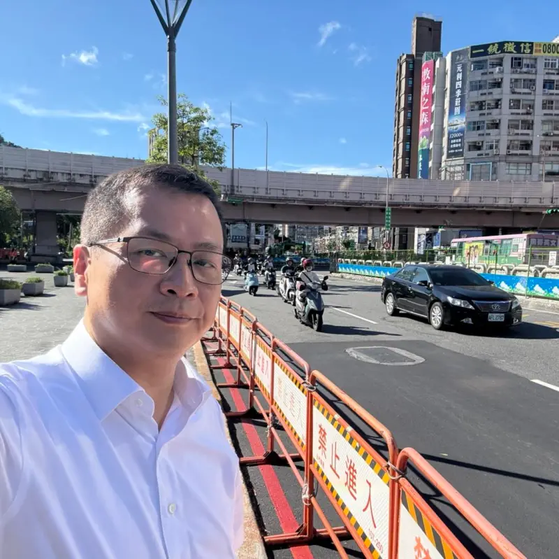 ▲台北市議員苗博雅稱，強拆公館圓環會導致交通進入黑暗期，國民黨立委羅智強反嗆造謠。（圖／翻攝羅智強臉書）