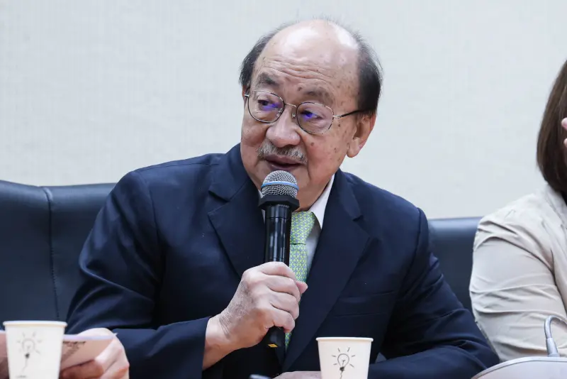 ▲柯建銘續任總召一職，更表明新會期將「該硬就硬，該軟就軟」。（圖／記者朱永強攝）