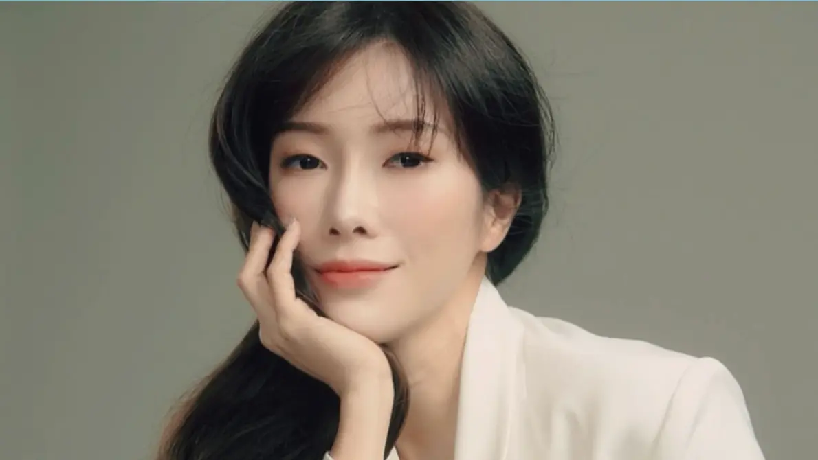 ▲46歲知名舞蹈老師KIMIKO（如圖）曾是綜藝節目《康熙來了》的常座嘉賓，怎料後期傳出遭封殺爭議，事後她與當時製作人B2當面對質，澄清自己遭傳耍大牌、退通告等誤會，背後全都是過往經紀人在搞鬼。（圖／翻攝自KIMIKO IG＠dancekimiko）