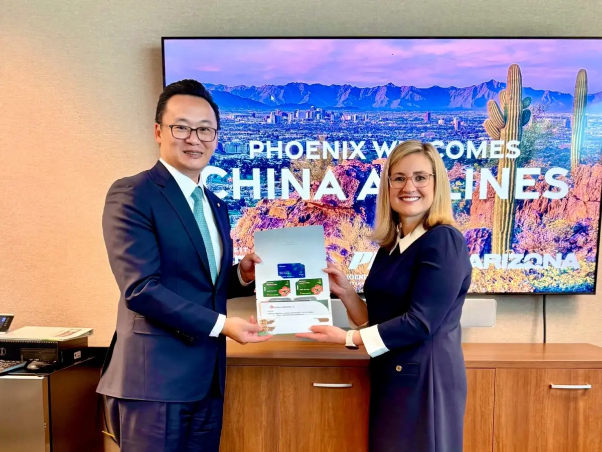 華航12/3開航鳳凰城 每航班抽3位幸運兒送好禮