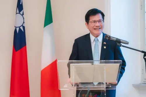 ▲訪義期間，林佳龍亦受邀於羅馬藝術節欣賞並致詞。（圖／林佳龍臉書）