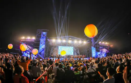 ▲2025年日月潭花火嘉年華將於明日9/20登場，圖為第二場的台灣大哥大日月潭花火音樂會去年盛況，將於11月登場。（圖／日月潭花火嘉年華官網）