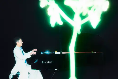 ▲蘇打綠阿龔（如圖）今年深秋11月將啟動《月光動物園》個人音樂會巡演。（圖／亮晶妃音樂有限公司提供）