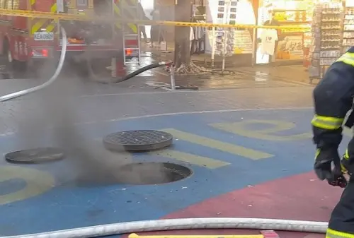 傍晚逛街人潮多！西門町傳火警　水溝蓋突冒黑煙、消防急封街灑水
