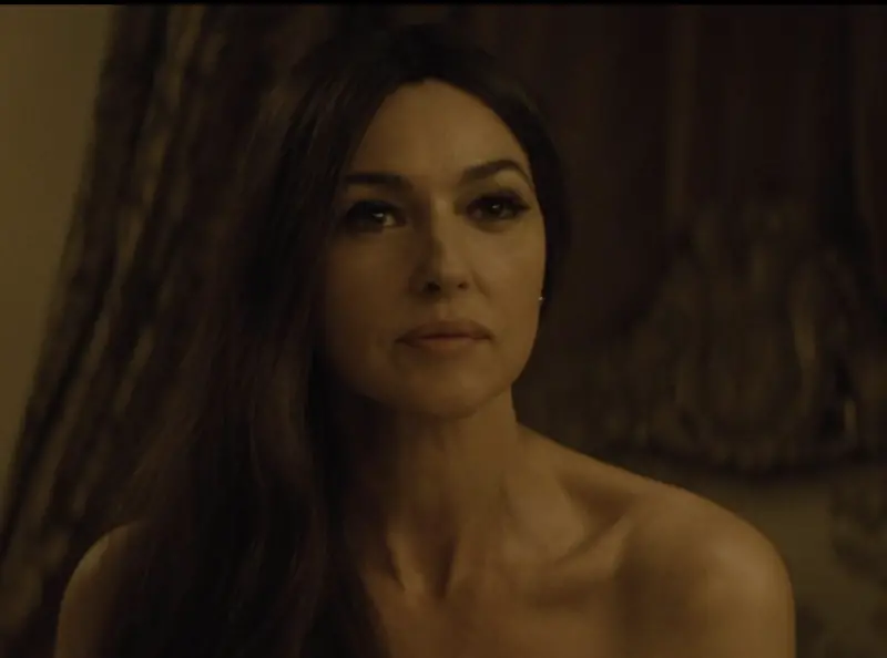 ▲義大利美魔女莫妮卡貝露琪（如圖）恢復單身，宣告和《星期三》美國鬼才名導提姆波頓分手，兩人約會近兩年，曾經一起合作《陰間大法師 BEETLEJUICE》，卻決定分道揚鑣。（圖／摘自IMDb）