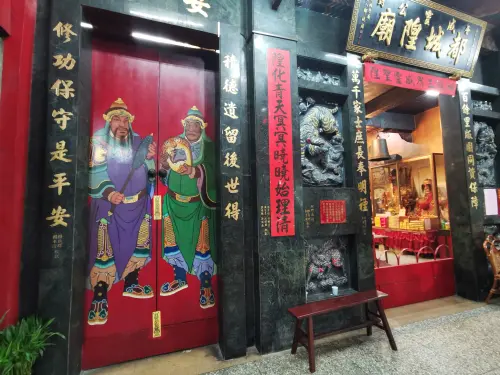 ▲台中都城隍廟關鬼門。（圖／楊登嵙提供）