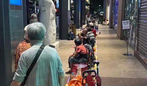 黃牛軍團又來了！台北寶可夢中心「百變怪」系列太夯　現場爆衝突
