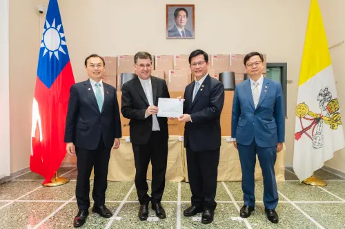 上任走訪第11邦交國！林佳龍赴教廷推人道援助與文化交流
