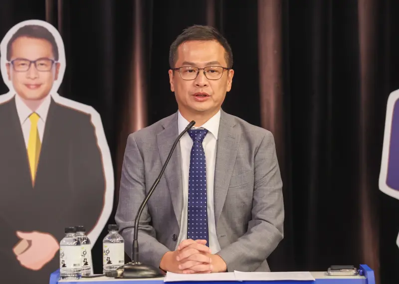 ▲國民黨主席候選人、藍委羅智強說，至少請9家公司做民調。（圖／中國時報提供）