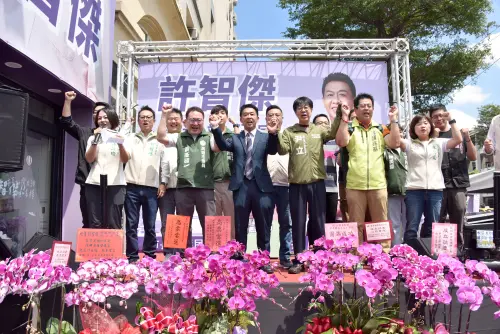 高雄市長初選　許智傑競辦成立　3對手齊祝福為高雄再創佳績
