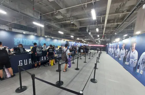 富邦悍將女孩主題日／商品店沒人逛？原來是球團小巧思　球迷喊讚
