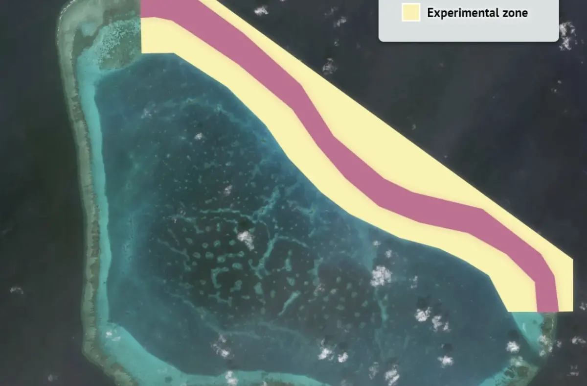 ▲中國計劃在有主權爭議的黃岩島設立「國家級自然保護區」，該島距離菲律賓巴拉望僅105浬，位於菲律賓200浬專屬經濟海域內。（圖／翻攝自亞洲海事透明倡議AMTI）