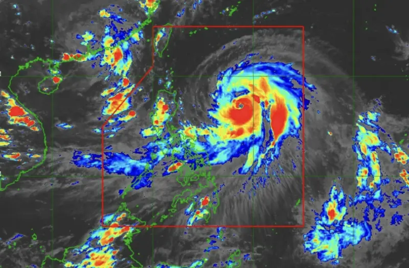 ▲菲律賓氣象局指出，樺加沙颱風持續在菲律賓海增強，呂宋多地已進入一號風號警戒。（圖／翻攝自菲律賓氣象局PAGASA）